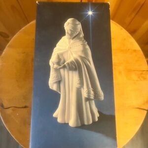 Avon Nativity Collectibles The Magi Figurine Balthasar Porcelain Figurine 1982